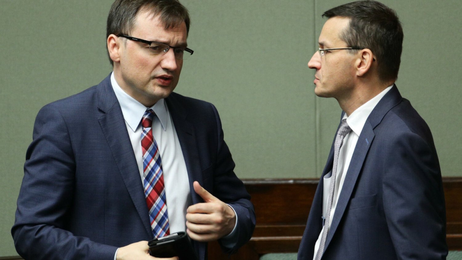 Mateusz Morawiecki i Zbigniew Ziobro nie zgadzają się m.in. w kwestii polityki wobec UE.