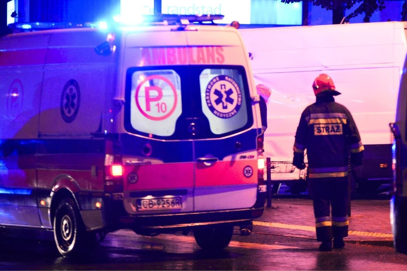 Koszmarny wypadek pod Krakowem. Samochód spłonął, trzy osoby nie żyją
