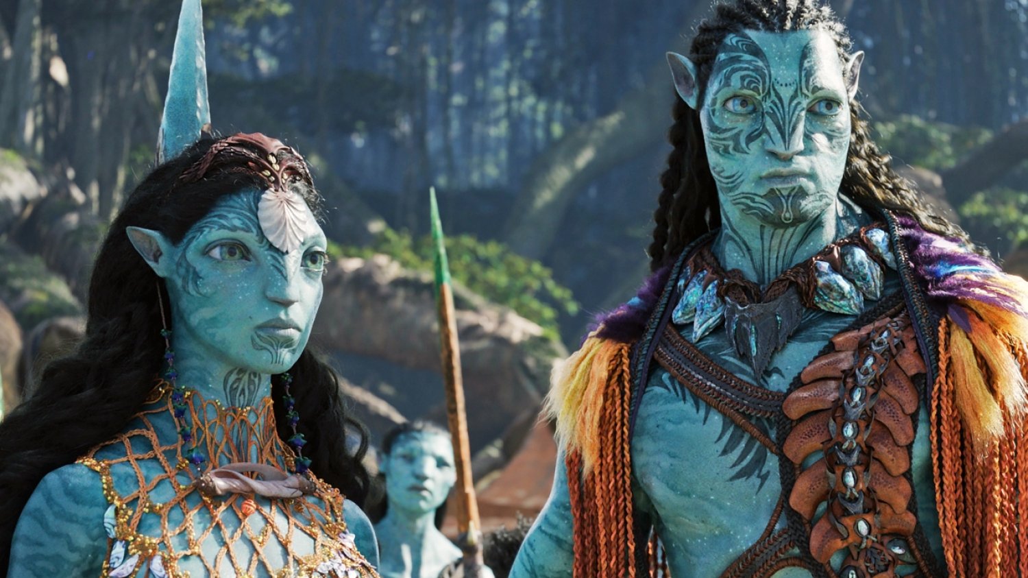 "Avatar: Istota wody", podobnie jak poprzednią część, oskarżono o rasizm i tzw. "kulturowe przywłaszczenie". "Avatar: Istota wody", podobnie jak poprzednią część, oskarżono o rasizm i tzw. "kulturowe przywłaszczenie".