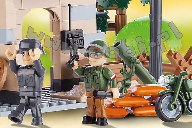 Firma Cobi przekonuje, że "nasze klocki mają zapewnić dziecku zabawę i takie walory posiadają"