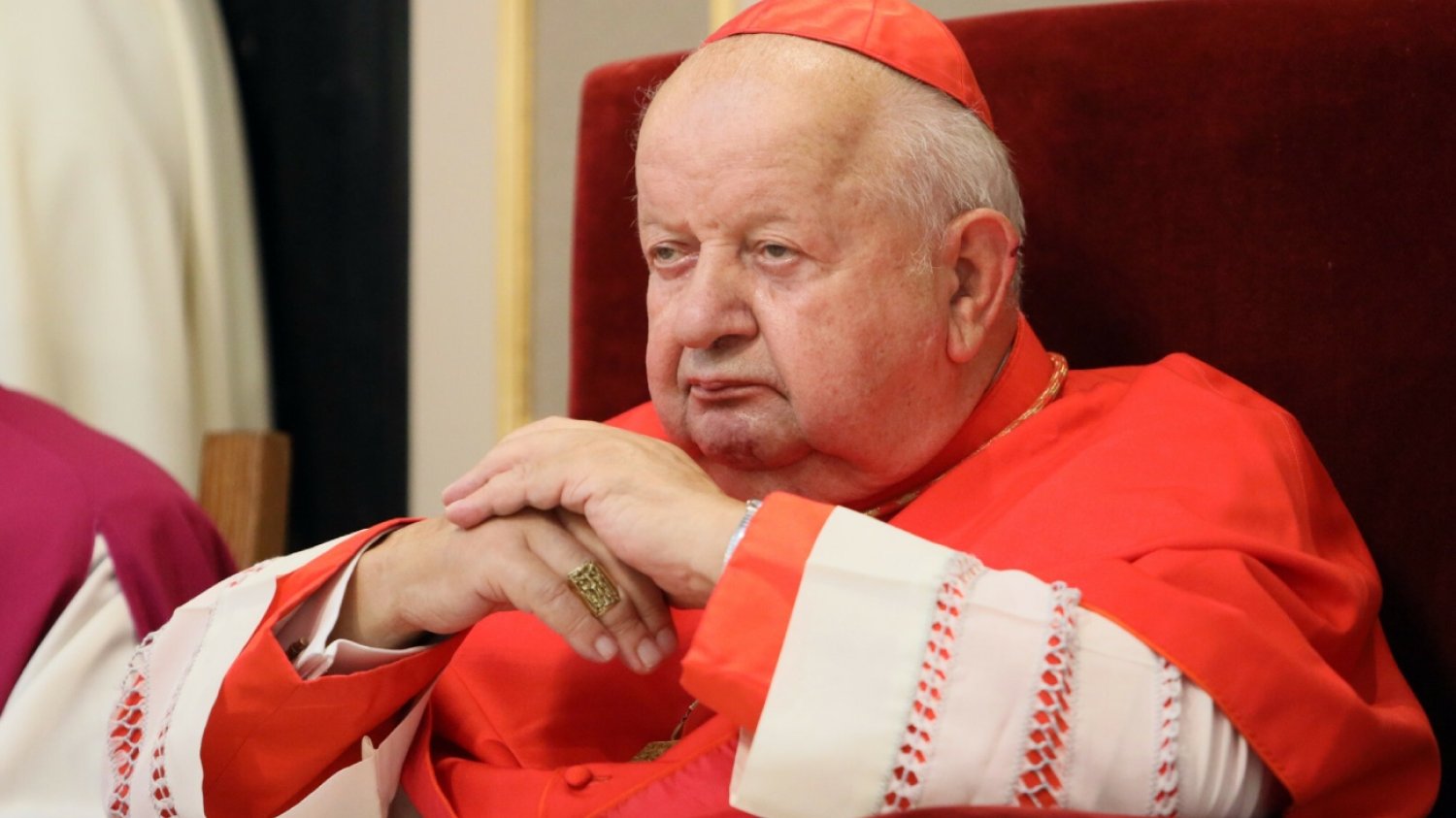 Dziwisz wezwany przed komisję ds. pedofilii. Przesłuchanie ma odbyć się w lutym 2025 roku.