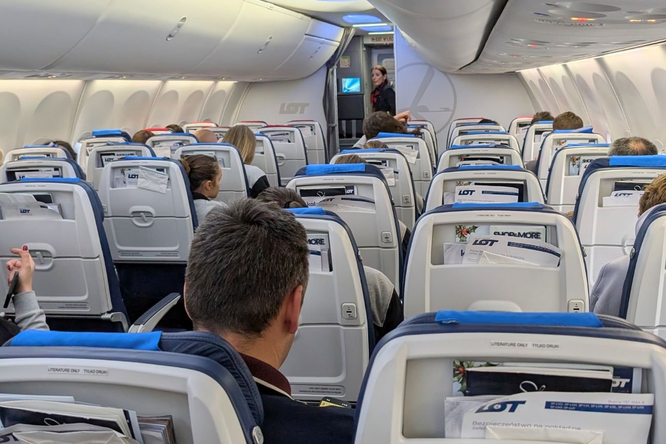 Wielka zmiana na pokładach LOT. Turyści dostaną za darmo nie tylko batonik