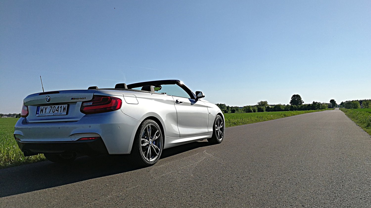 BMW  serii 2 240i w wersji cabrio to "dwójka" z wyjątkowo mocnym silnikiem.