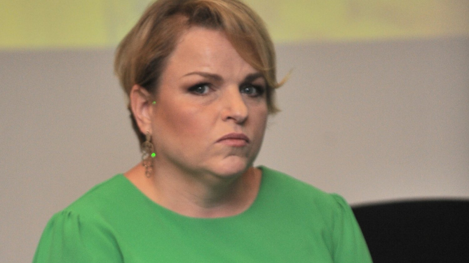 Katarzyna Bosacka uderza w Darię Ładochę.