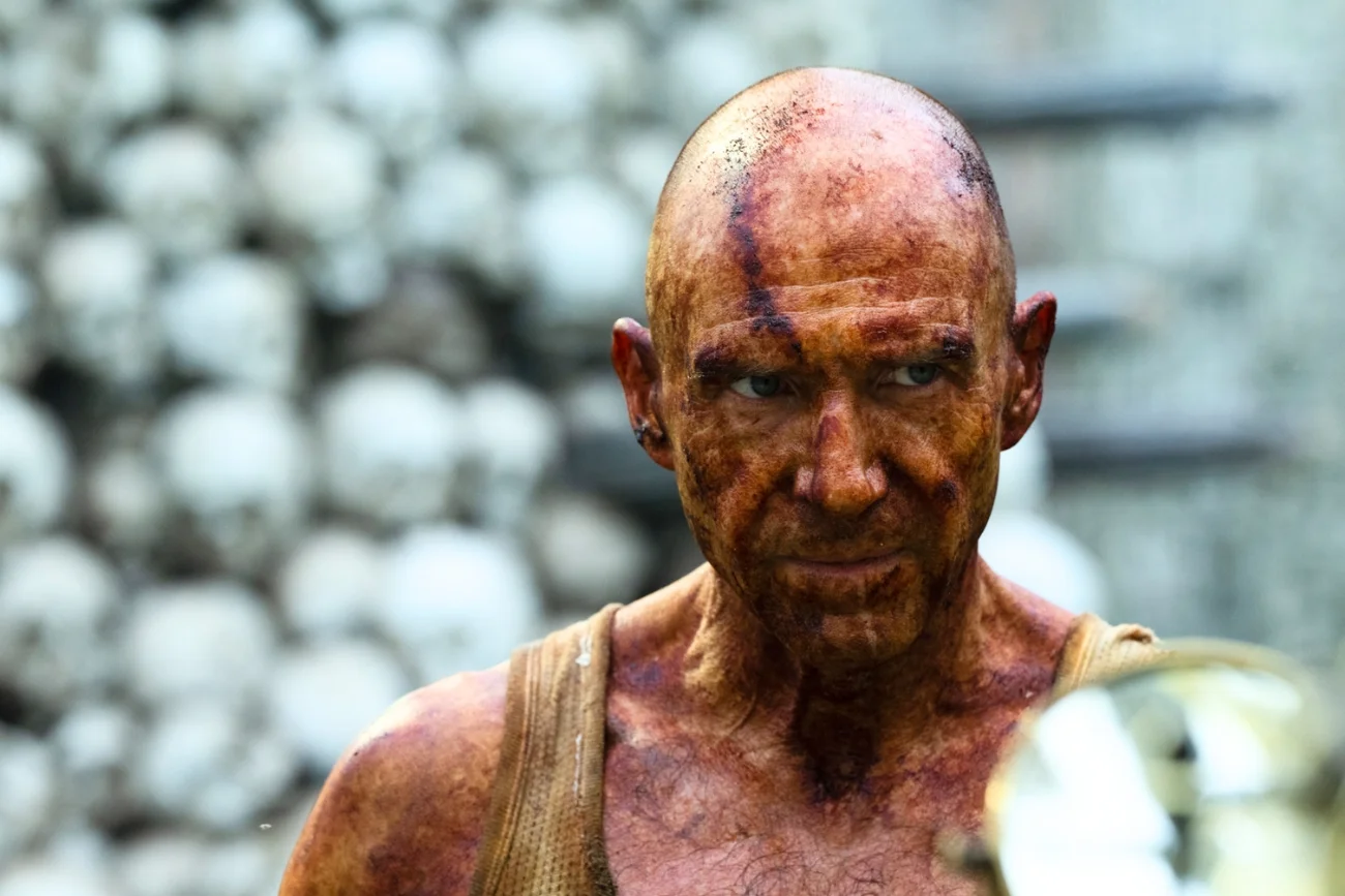 Ralph Fiennes w filmie "28 lat później"