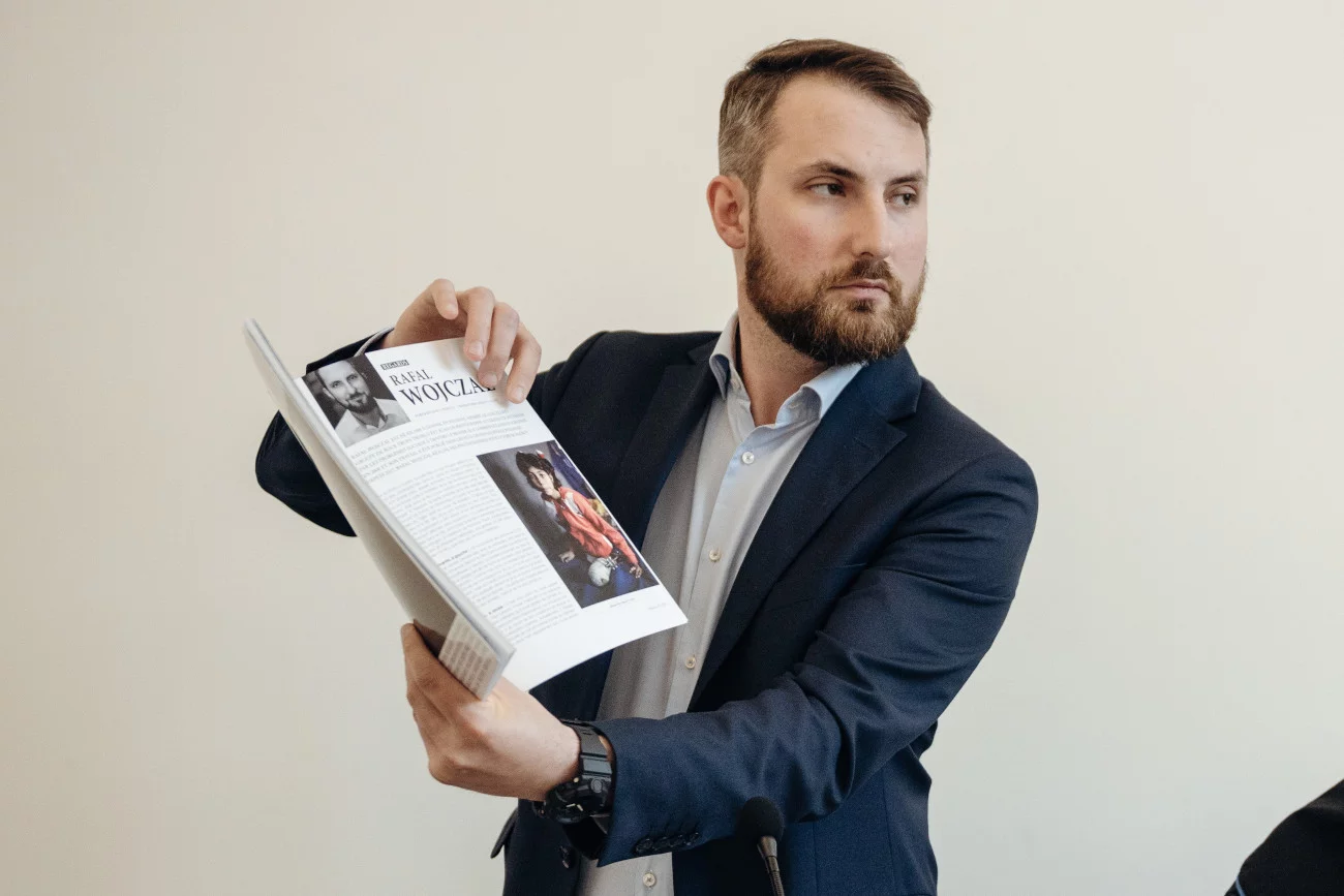Fotoreporterzy Rafał Wojczal i Wojciech Wilczyński wygrali w sądzie z wydawcą "Gazety Polskiej".