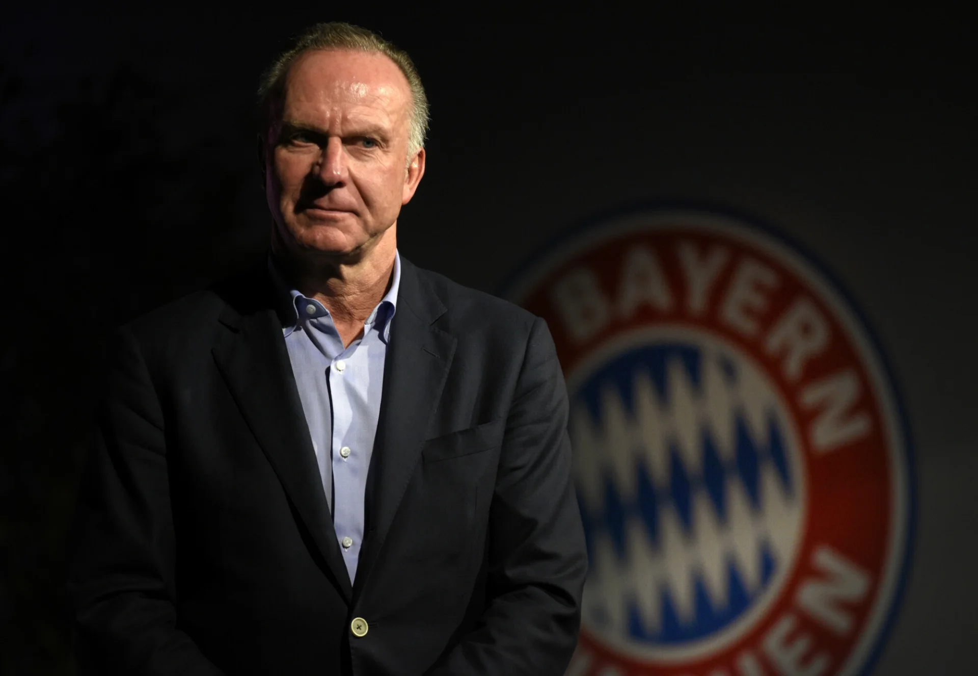 Karl-Heinz Rummenigge jest przekonany, że Bayern Monachium musi robić wszystko, by zatrzymać Roberta Lewandowskiego