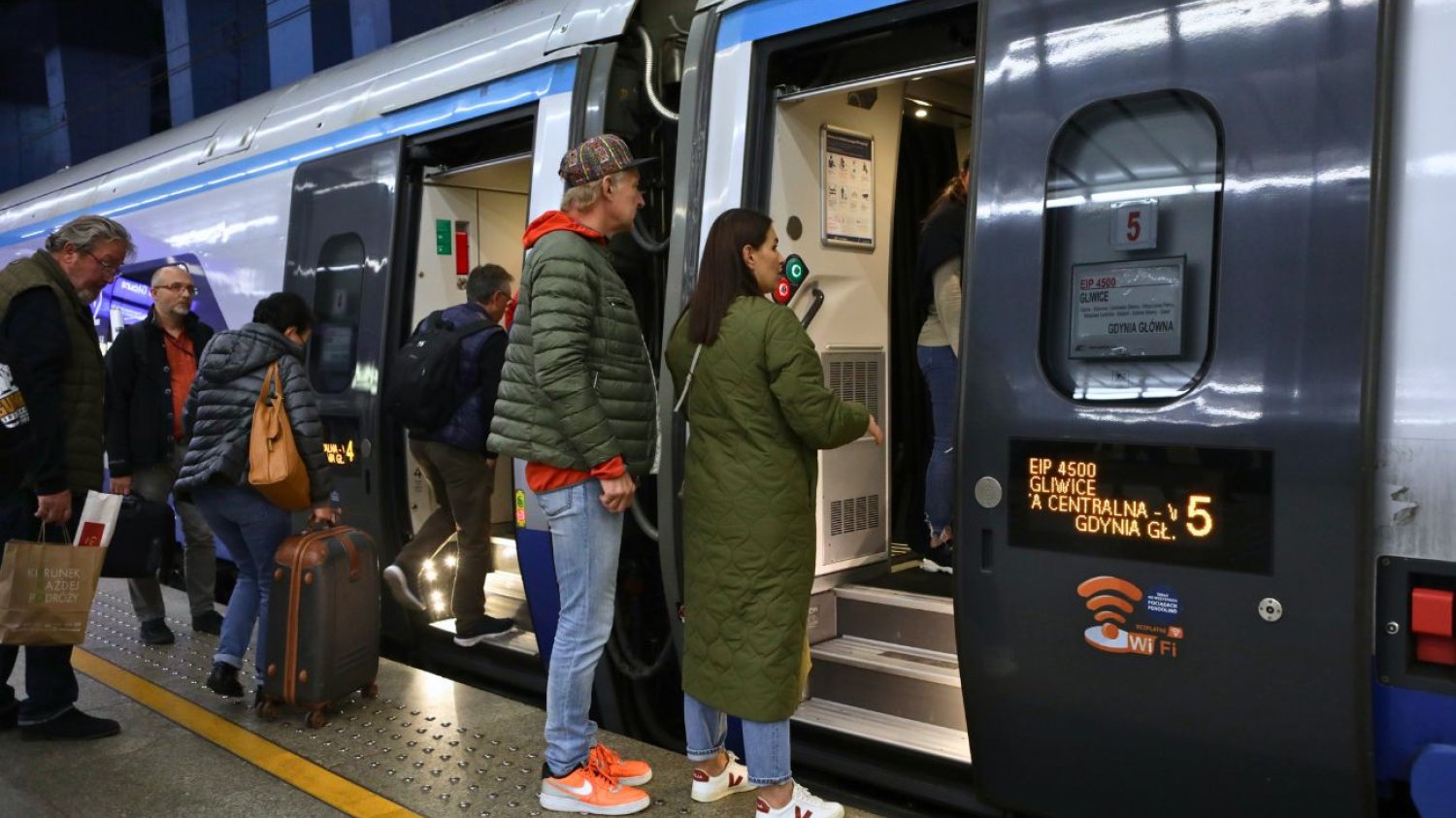 Pociąg Pendolino należący do PKP Intercity Pendolino pojedzie z Gdyni aż do Zakopanego
