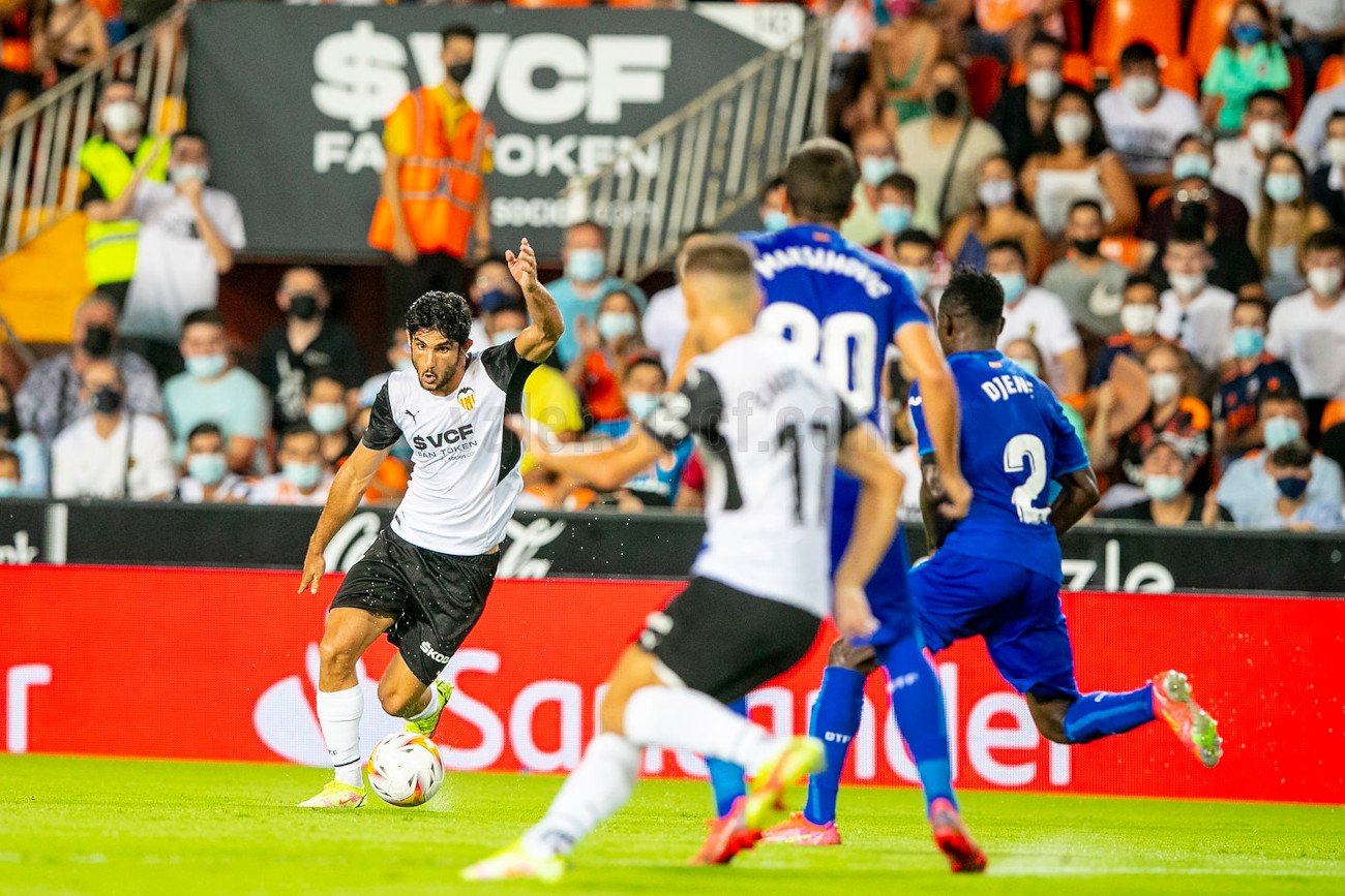 Piłkarze Valencii po trudnym meczu, ale pokonali Getafe 1:0 na inaugurację nowego sezonu w La Liga