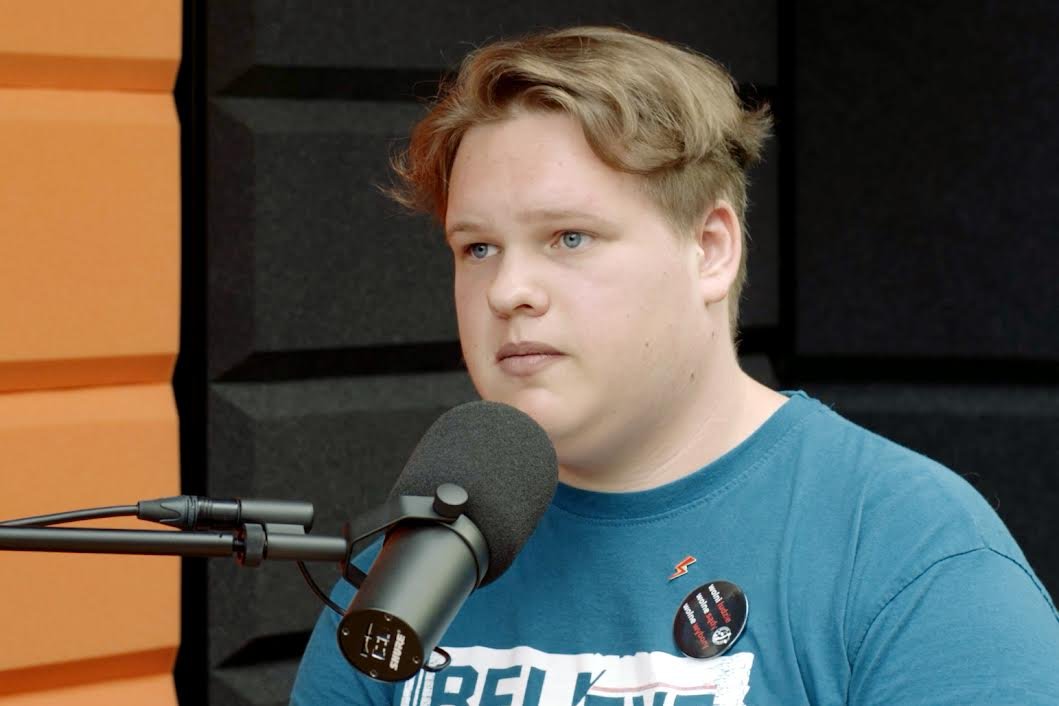 Franek Broda, aktywista Młodzieżowego Forum LGBT+