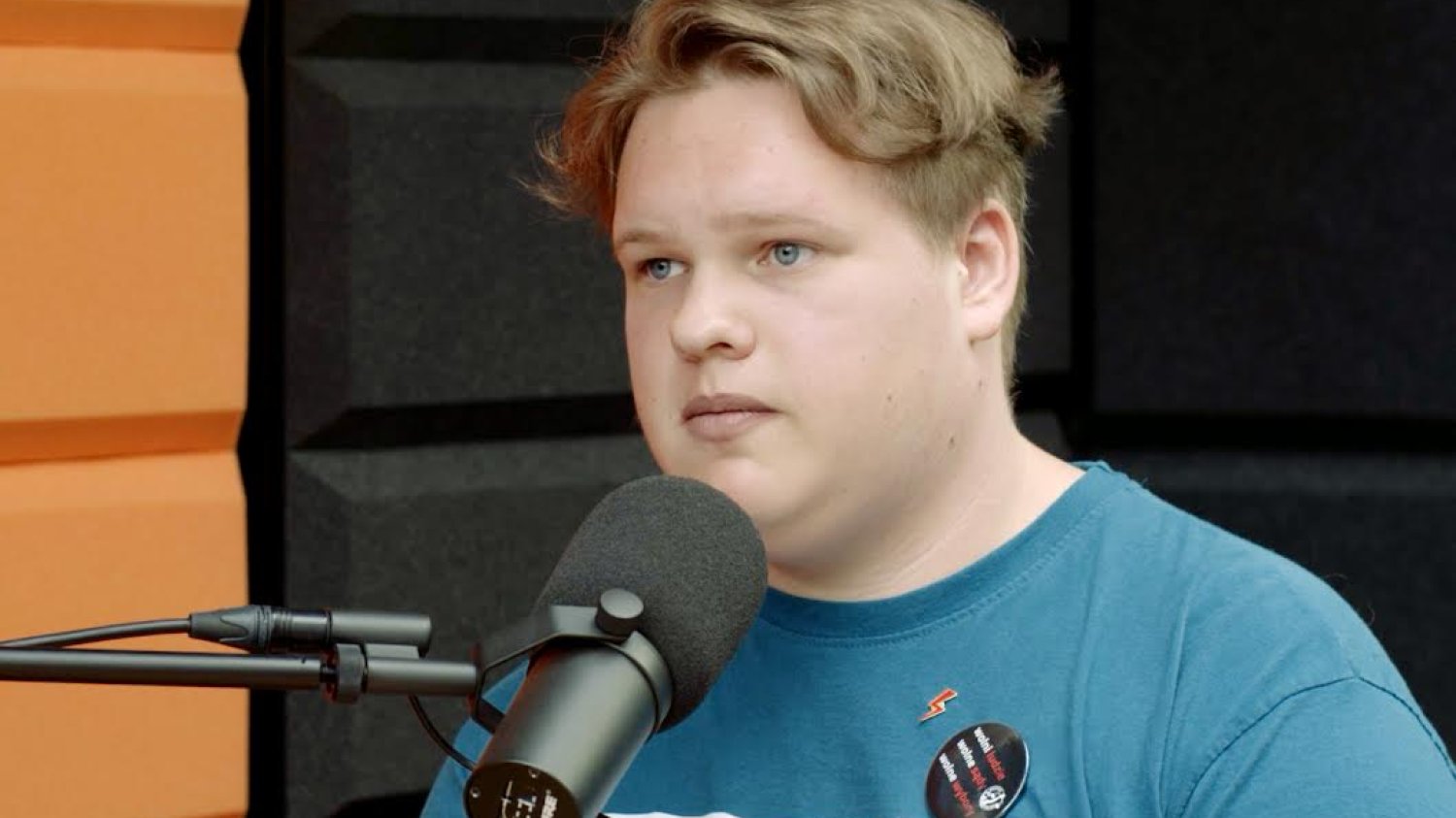 Franek Broda, aktywista Młodzieżowego Forum LGBT+