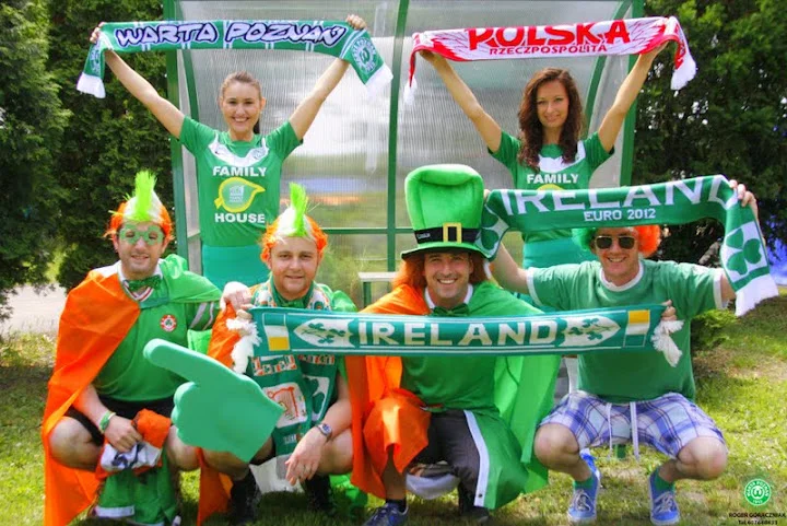 Zdjęcie ze wspólnej sesji Irlandczyków i fanek Warty;)