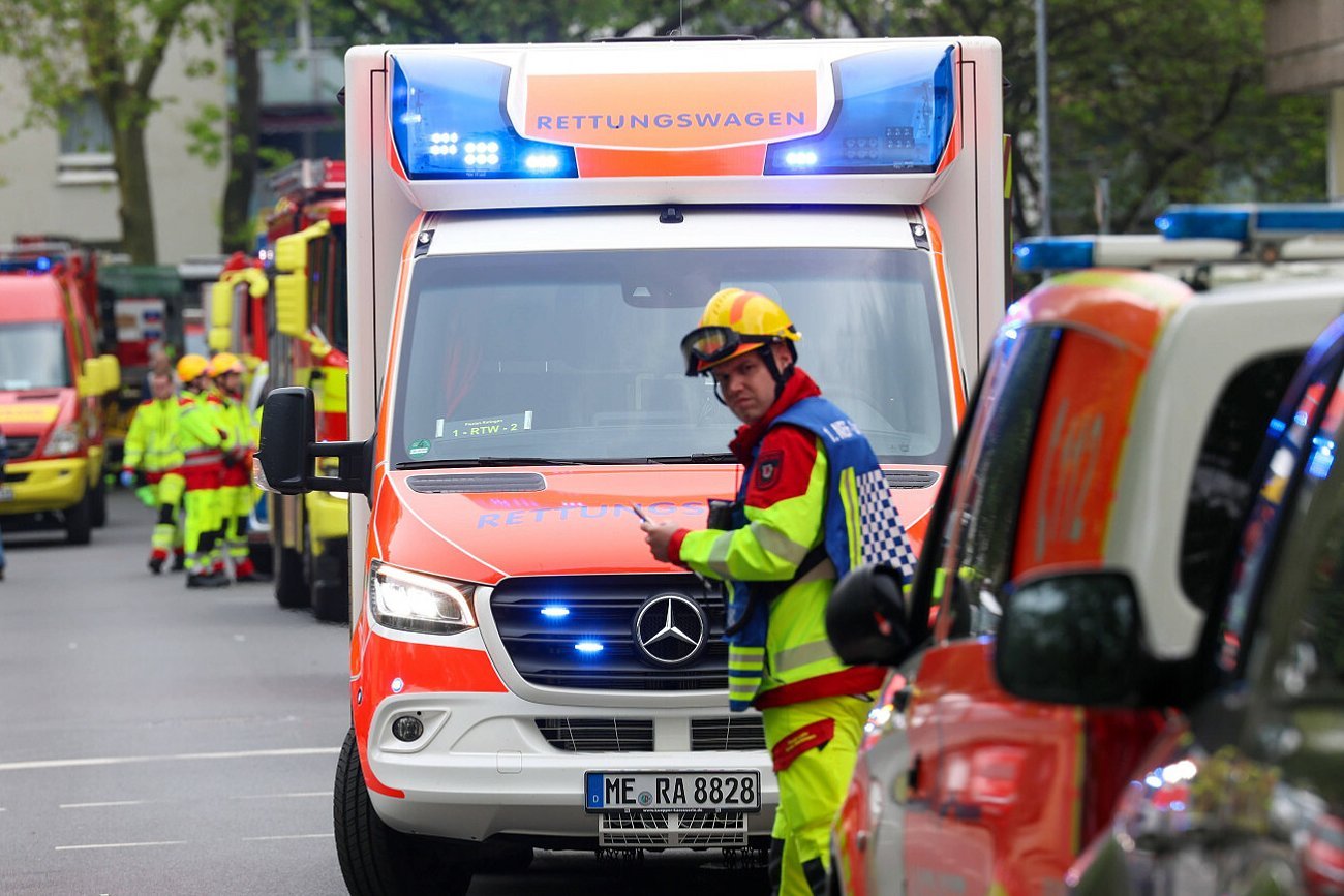 Niemiecki BfR ostrzega przed tragicznymi skutkami popularnego wyzwania na TikToku. Pomoc pogotowia w Niemczech