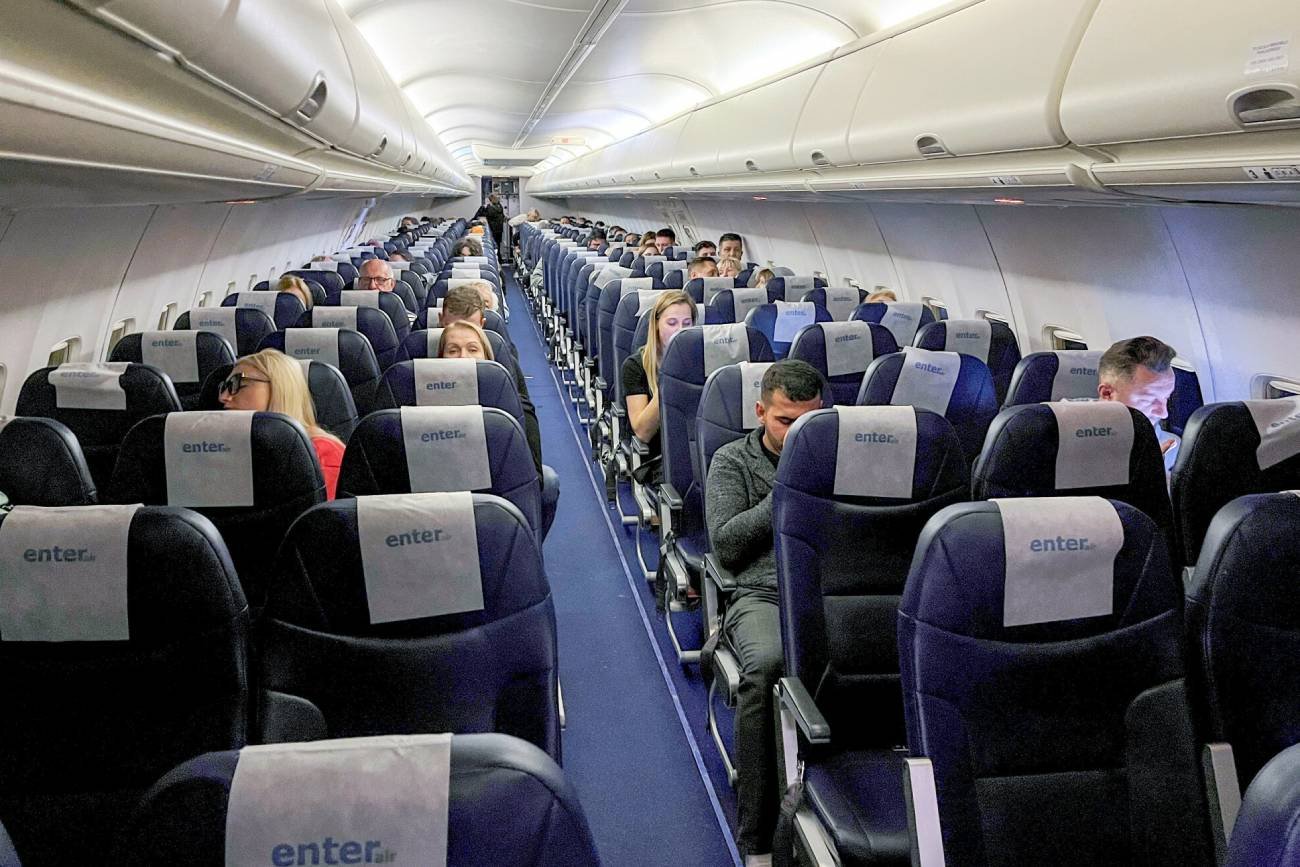 Zaginęła 16-latka, chciała lecieć do Nowego Jorku. Znaleźli ją na lotnisku