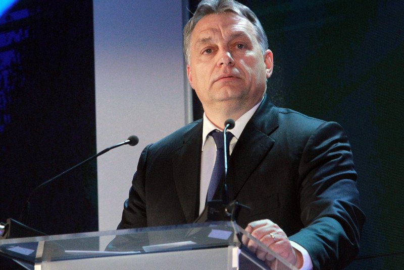 Wiktor Orban nie chowa głowy w piasek i mówi o tym, że podczas wojny światowej wielu Węgrów przedłożyło zło nad dobro.