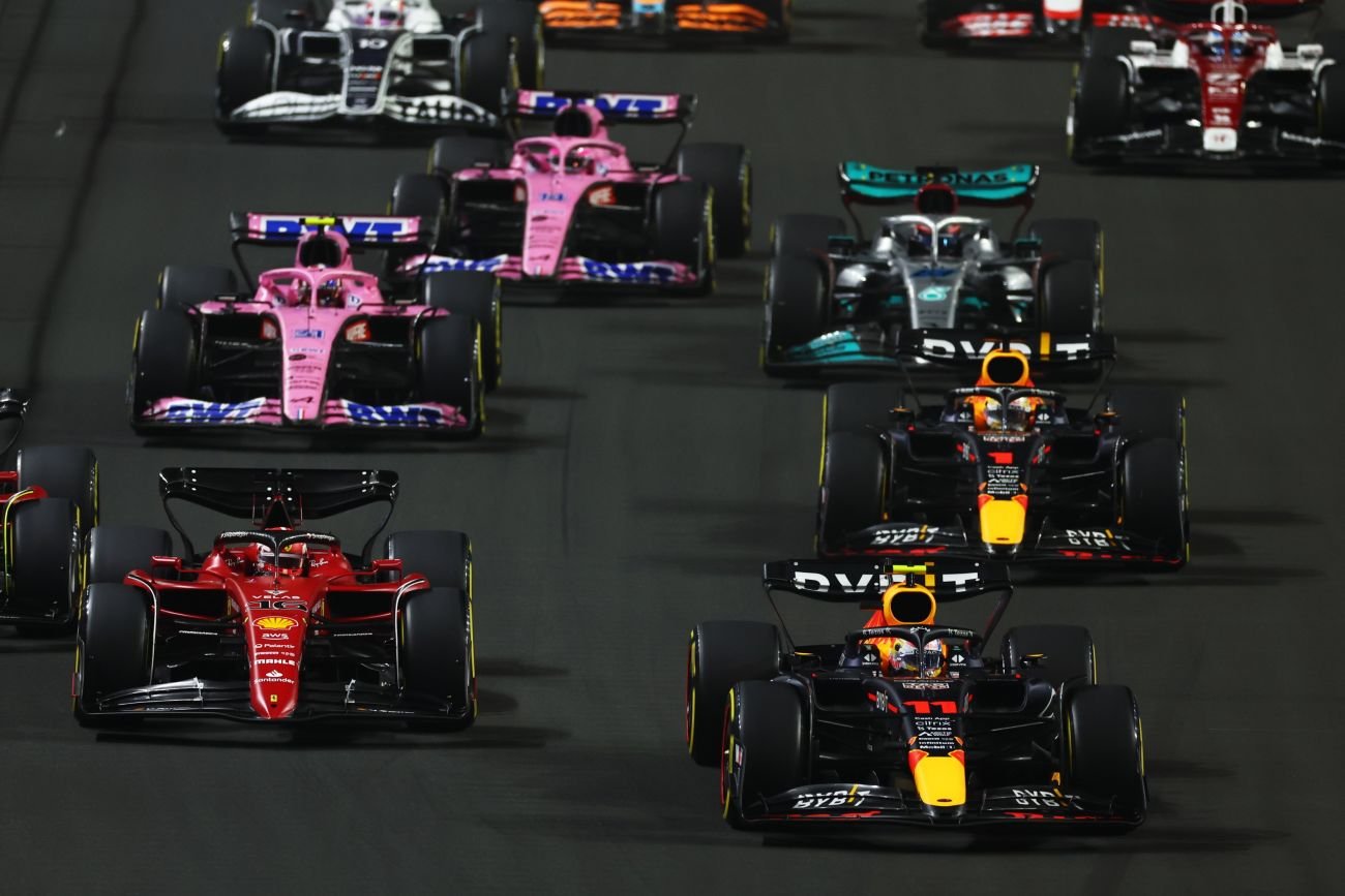 Max Verstappen tym razem szybszy od rywali, ale liderem MŚ jest Charles Leclerc