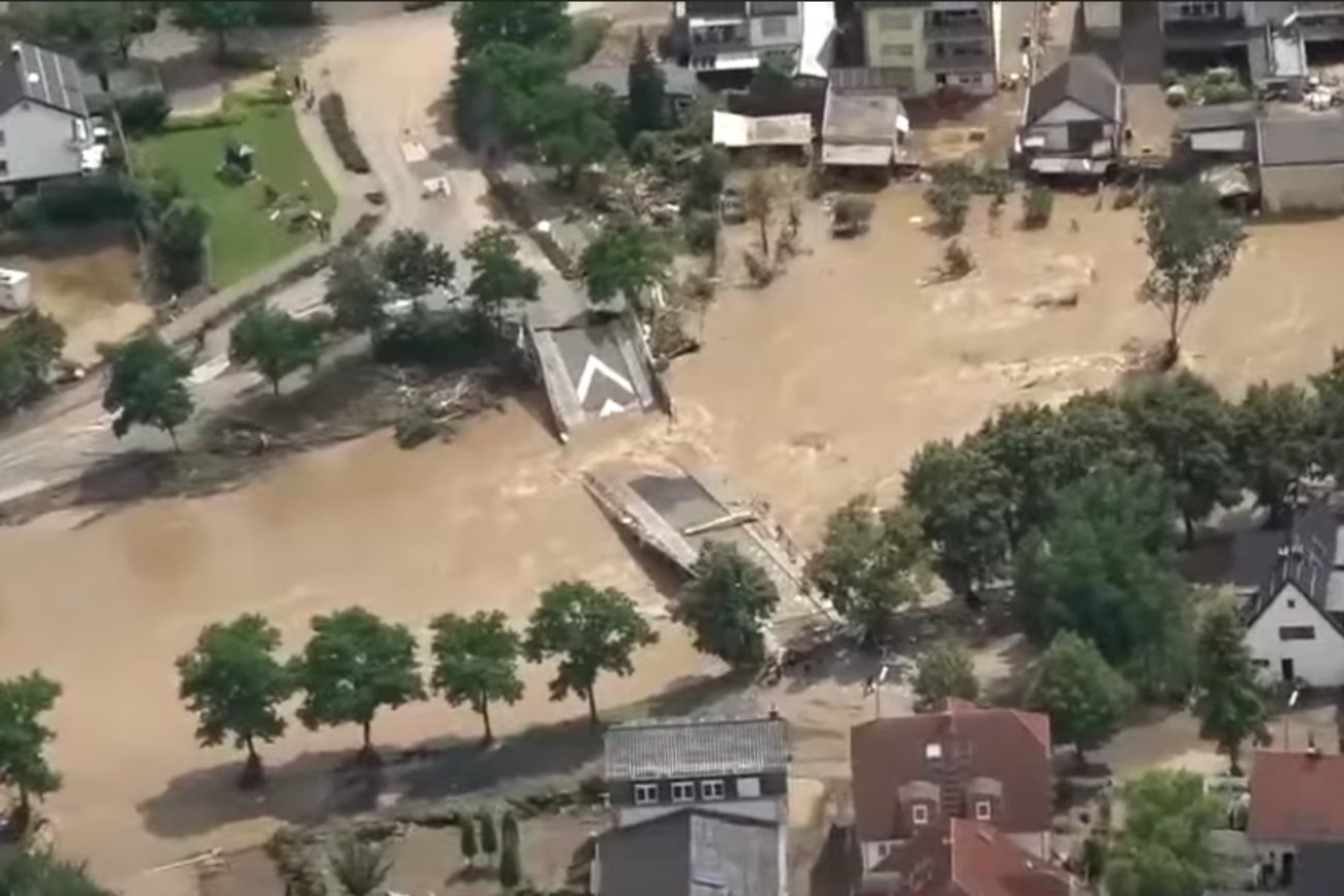 Katastrofalne skutki powodzi w Niemczech. W Eifel zginęły co najmniej 42 osoby