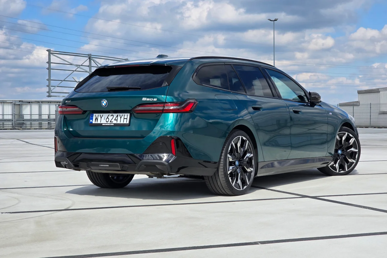 BMW 550e touring