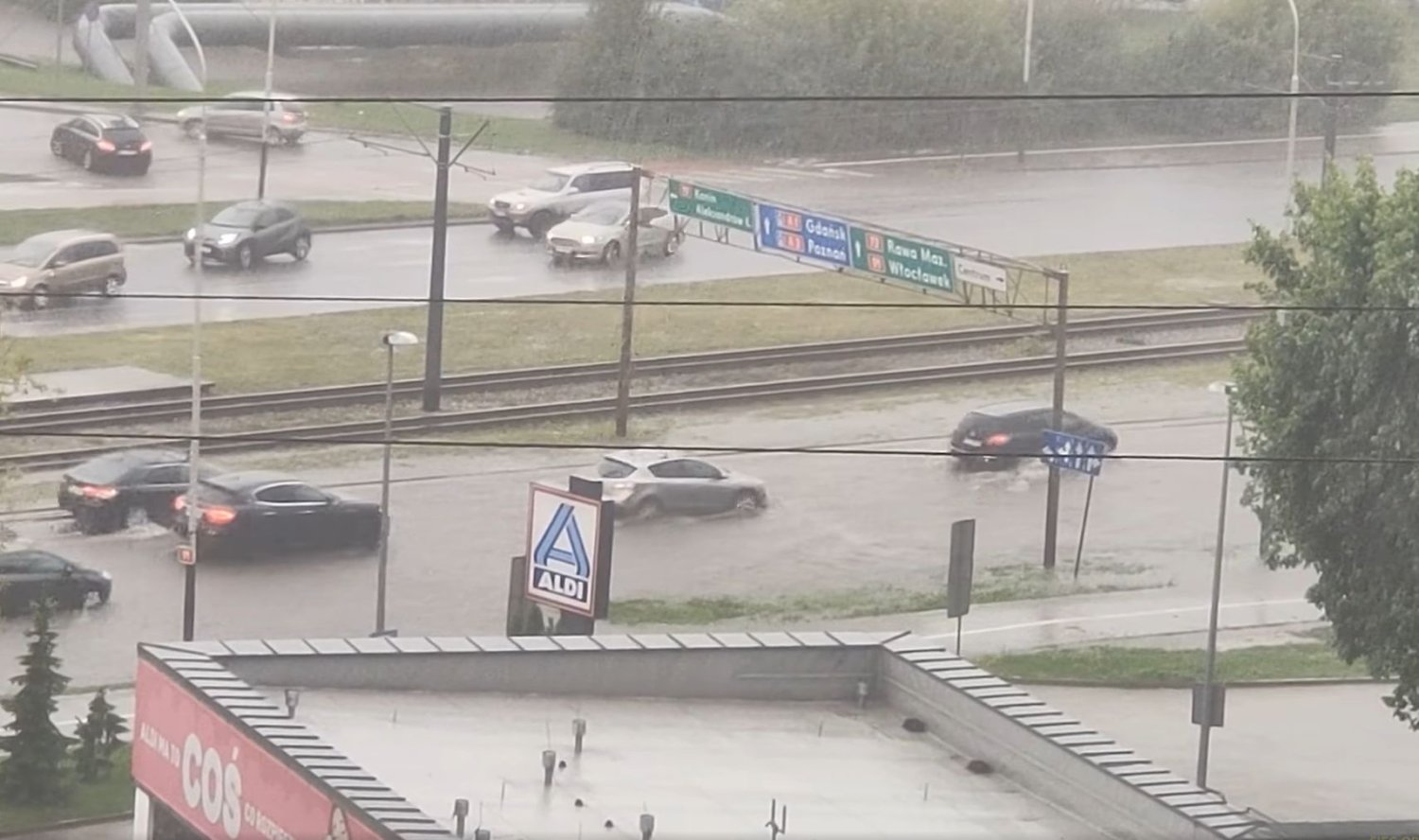 Burze nad Polską. Na zdjęciu: zalana Łódź.