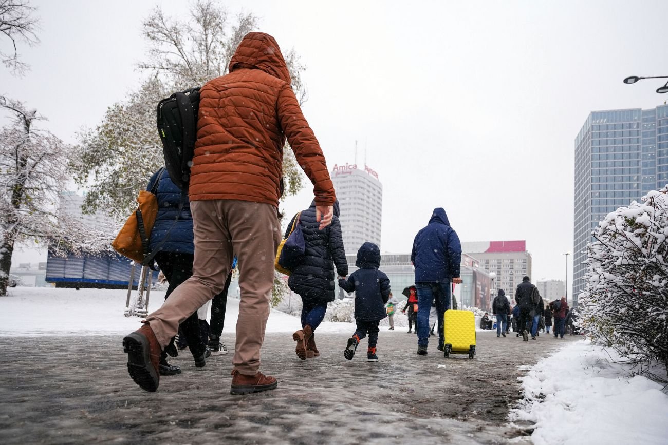 Dziś w całym kraju może być bardzo ślisko. W kilku regionach będzie mocno sypał śnieg