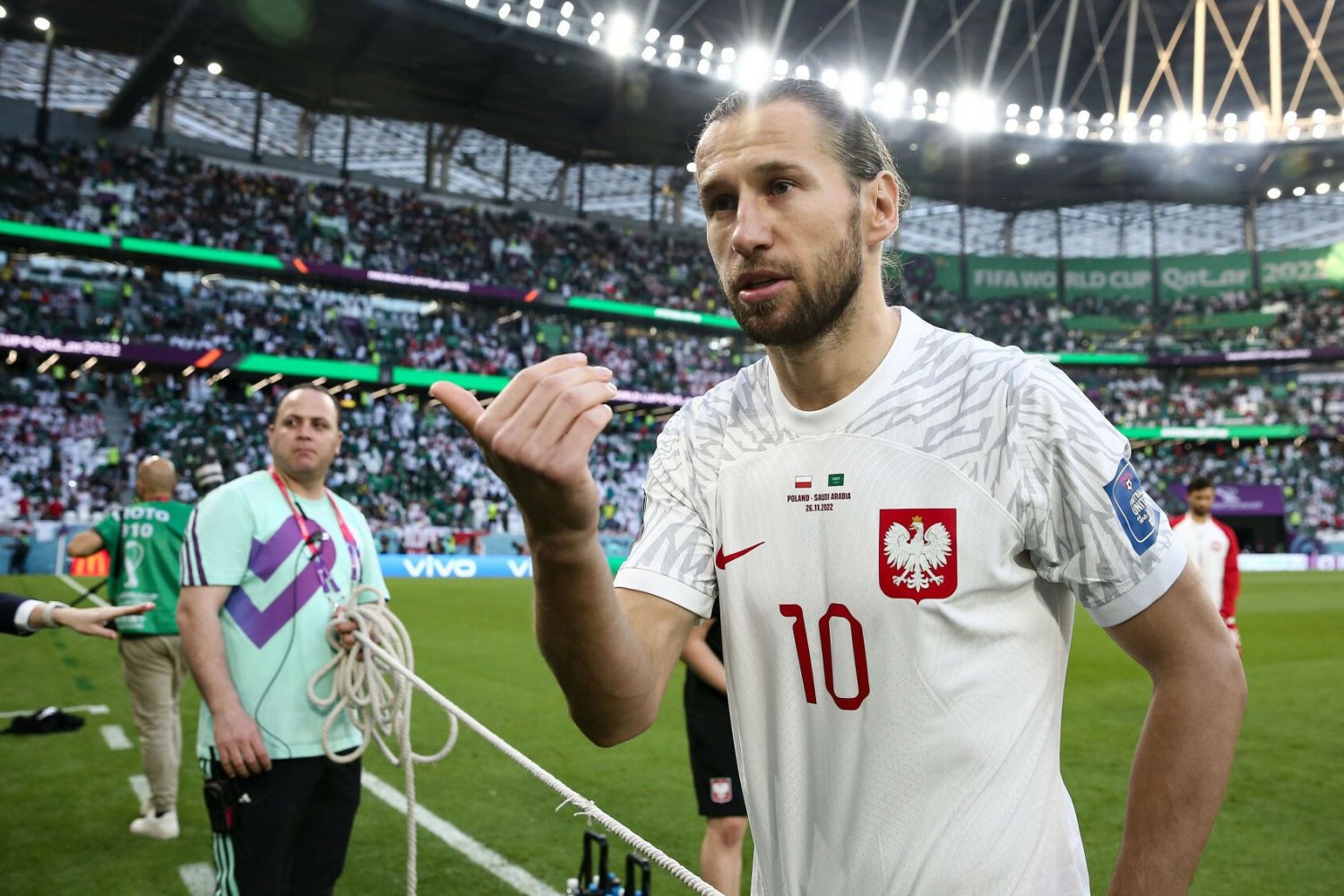 Grzegorz Krychowiak żałuje, że kadra nie dostała premii. "Wiedzieliśmy, że będzie z tego syf"