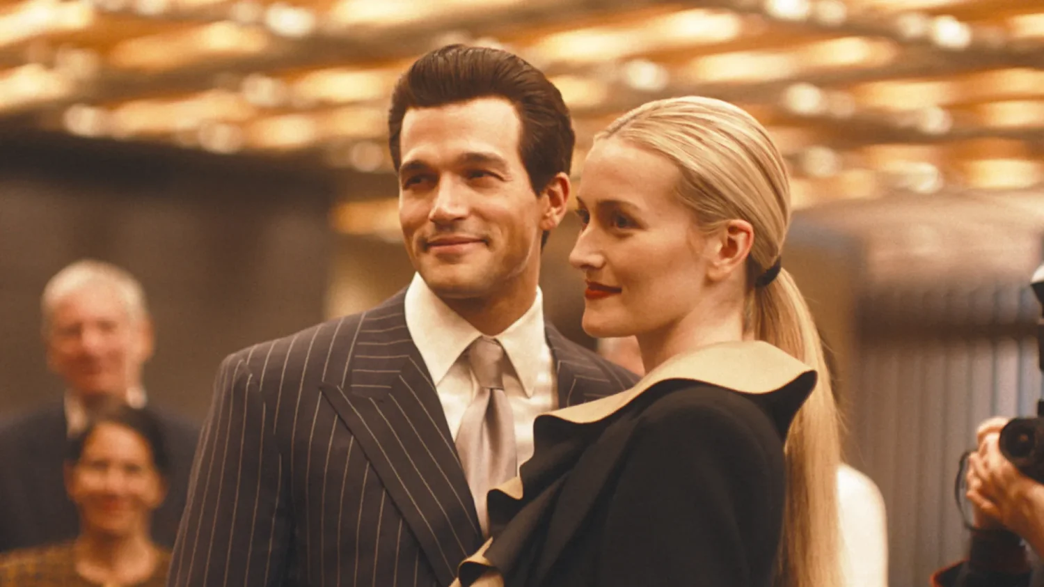 John F. Kennedy Jr. i Carolyn Bessette Kennedy w serialu "Love Story"