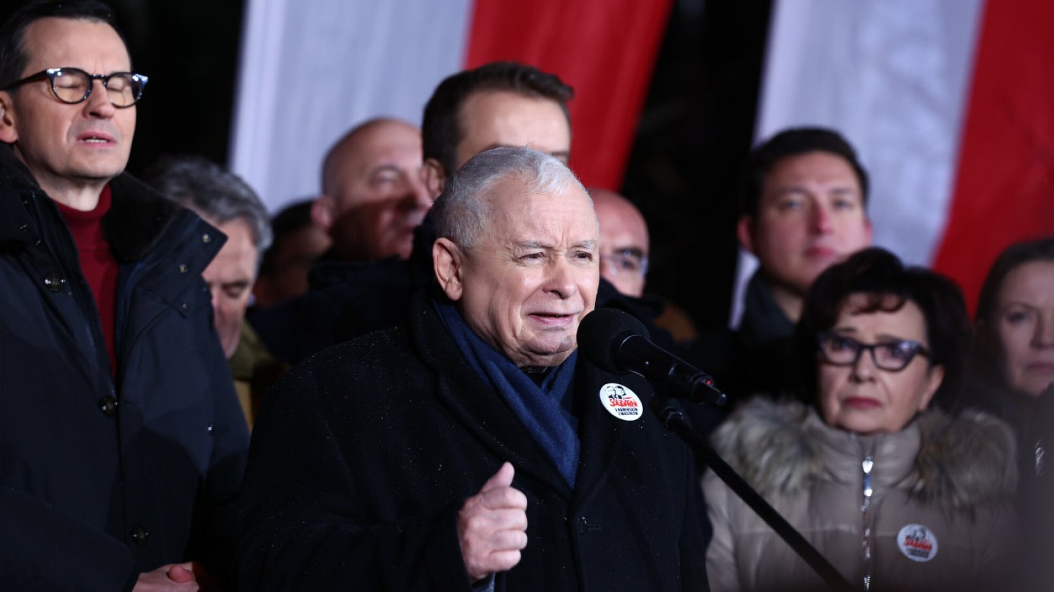 Topnieje przewaga PiS, PiS traci w sondażach – grzmią po ostatnich badaniach opinii publicznej media.