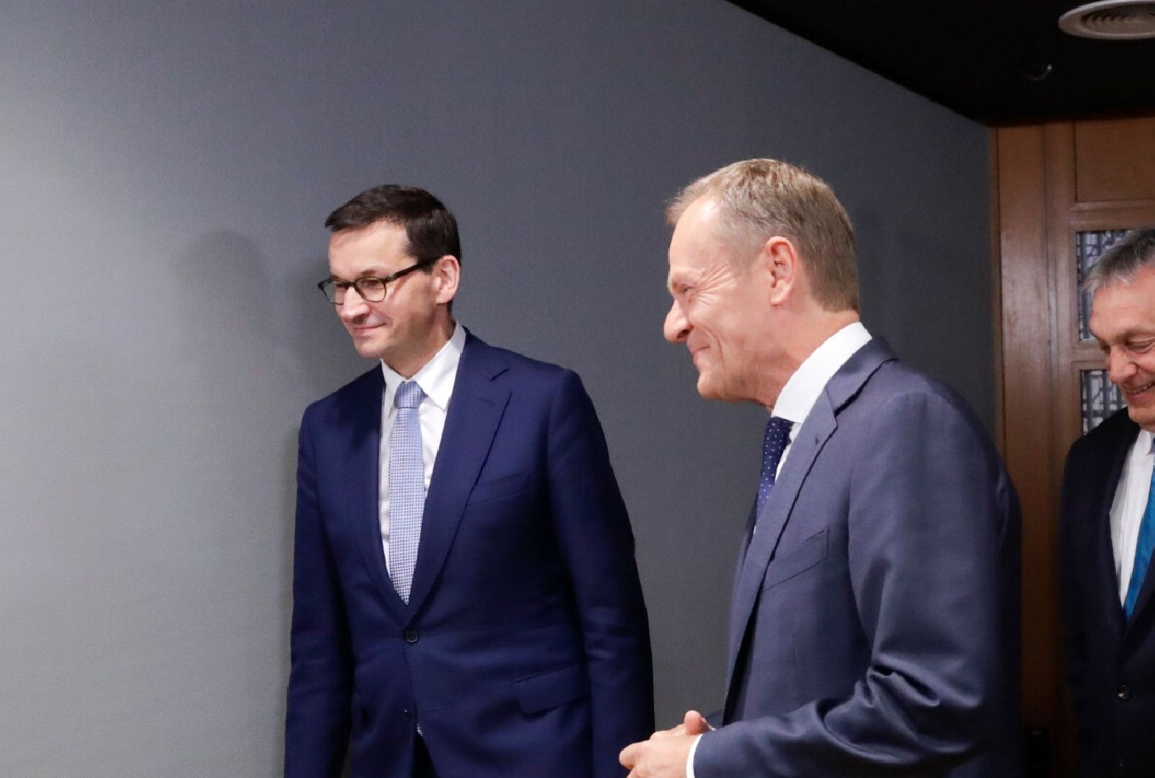 Sondaż. Mateusz Morawiecki vs. Donald Tusk. Polacy zabrali głos.