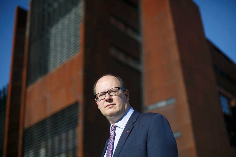 Paweł Adamowicz, prezydent Gdańska, usłyszał zarzuty za nieprawidłowości w oświadczeniach majątkowych.