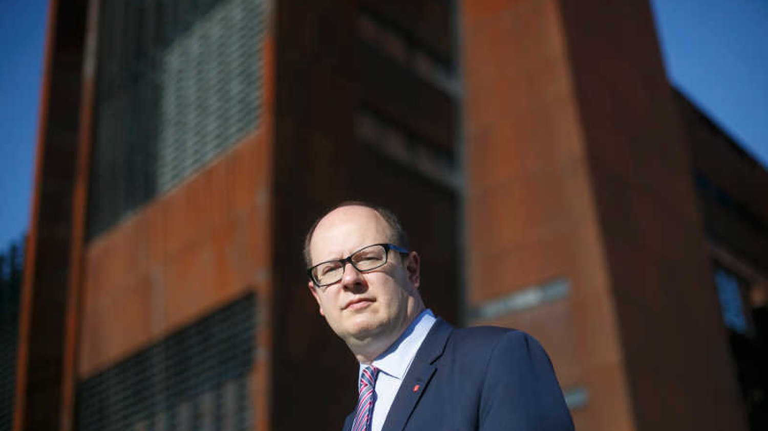 Paweł Adamowicz, prezydent Gdańska, usłyszał zarzuty za nieprawidłowości w oświadczeniach majątkowych.