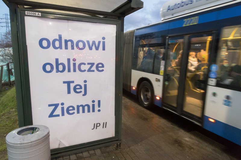 Cytaty Jana Pawła II na setkach billboardów w całej Polsce
