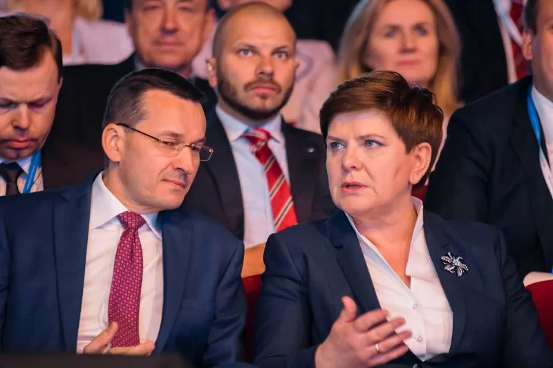 Wicepremier i minister rozwoju Mateusz Morawiecki oraz premier Beata Szydło
