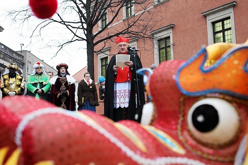 Poseł Ruchu Palikota Armand Ryfiński wylicza ile święto Trzech Króli kosztuje państwo i samorządy. Zbyt dużo?