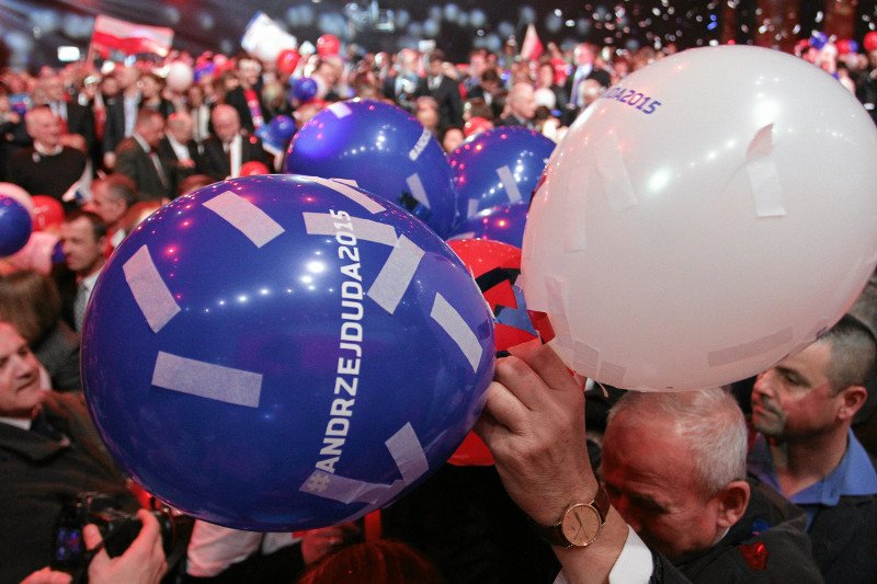 Andrzej Duda, Magdalena Ogórek i inni kandydaci wykorzystują amerykańskie trendy w swojej kampanii.