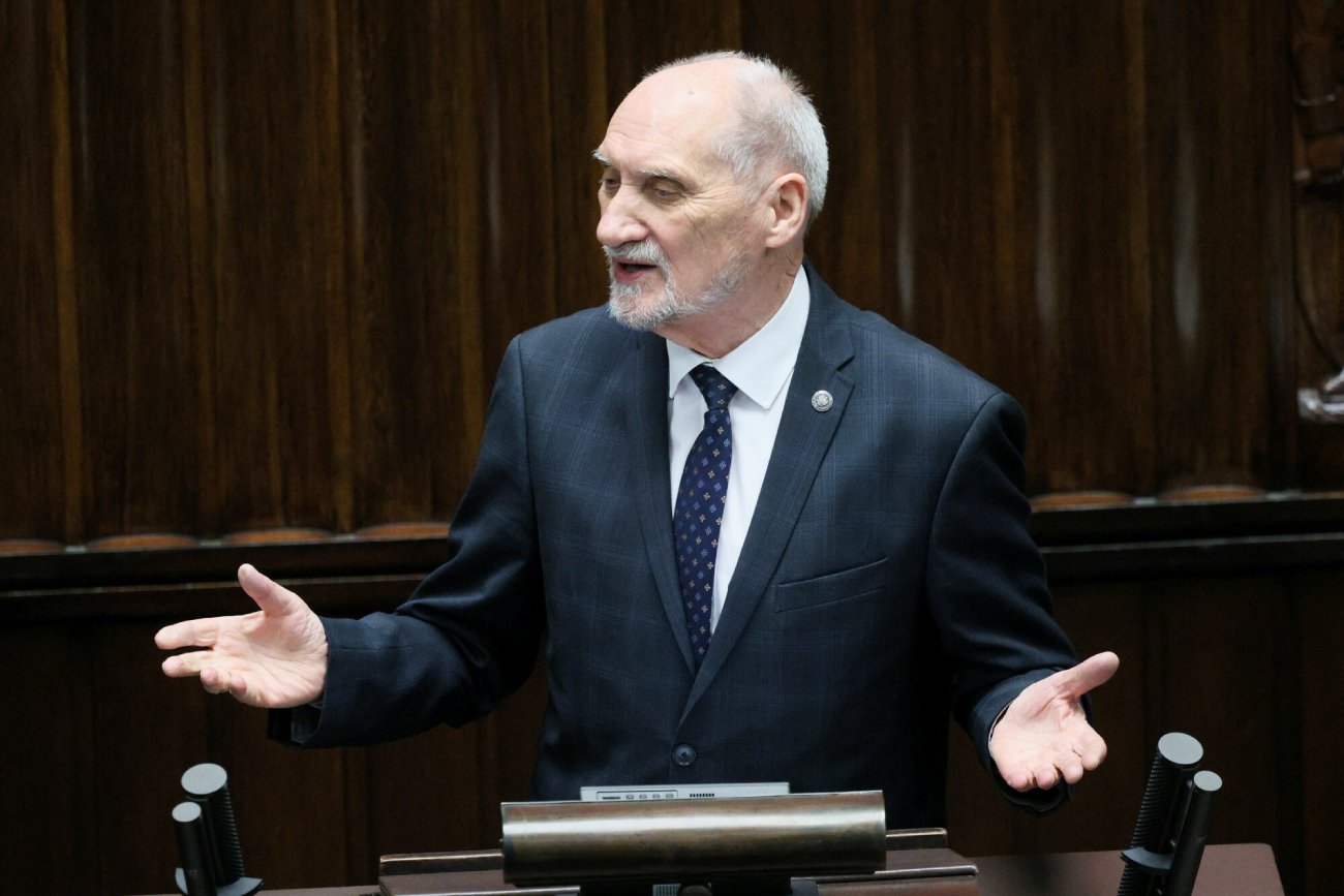 Prokurator Generalny zajmie się Macierewiczem. Chodzi o szczątki Tupolewa