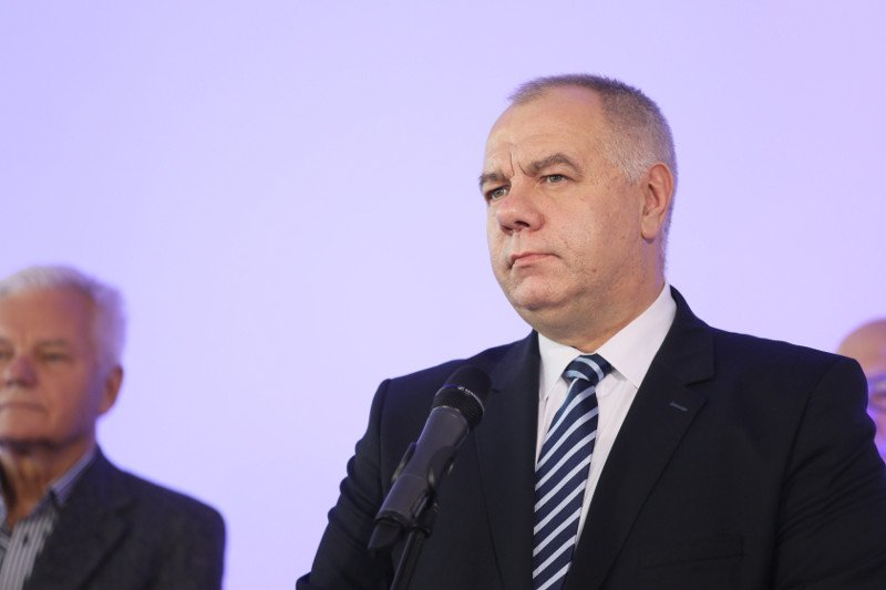 Jacek Sasin zdaje się nie zauważać zmian, jakie zaszły w Warszawie w ostatnich 12 latach.