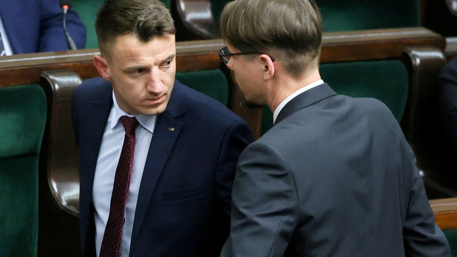 Ryszard Wilk wyprowadzony pijany z Sejmu. Jest jego świadczenie