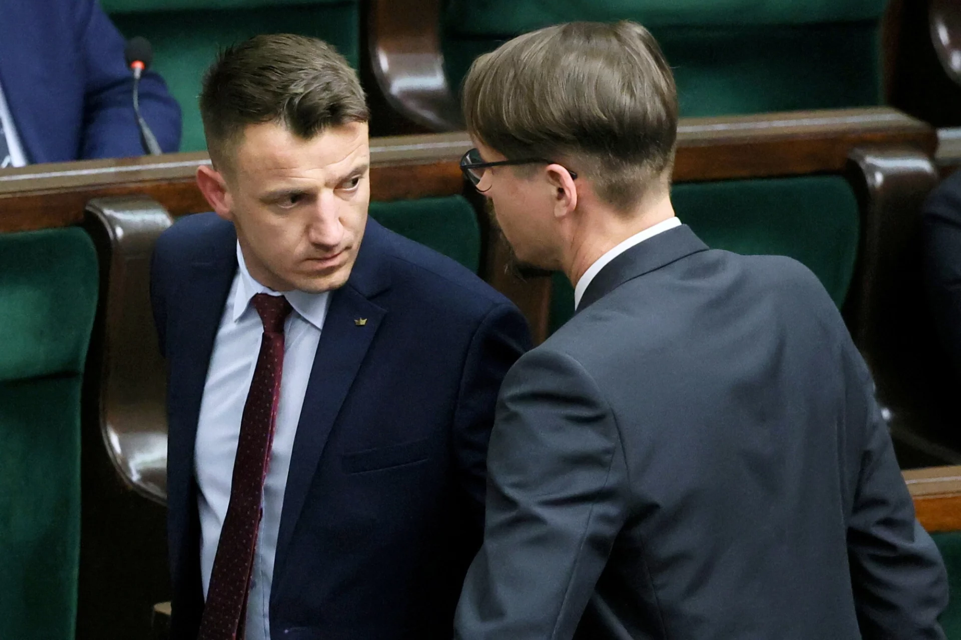 Ryszard Wilk wyprowadzony pijany z Sejmu. Jest jego świadczenie