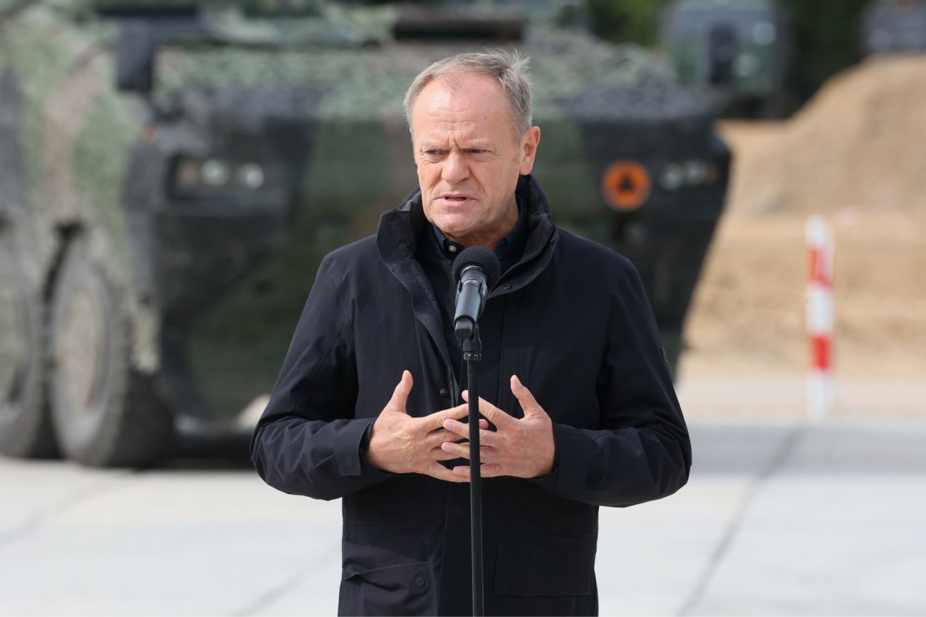 Tusk na granicy z Białorusią. "Mamy do czynienia z wojną hybrydową"