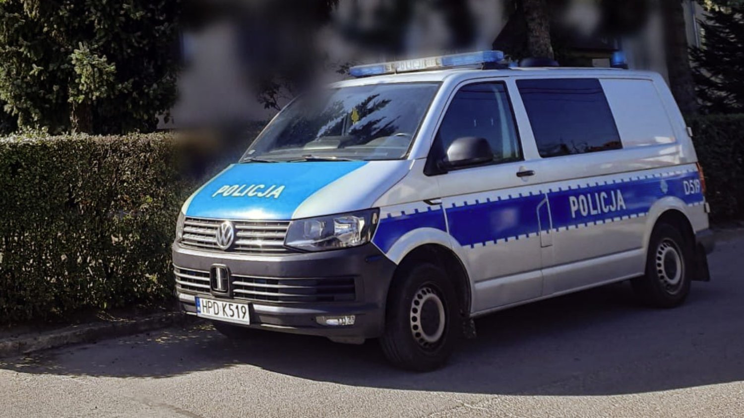 Kobieta znaleziona w kałuży krwi w Lubelskim. Mamy informacje od policji.
