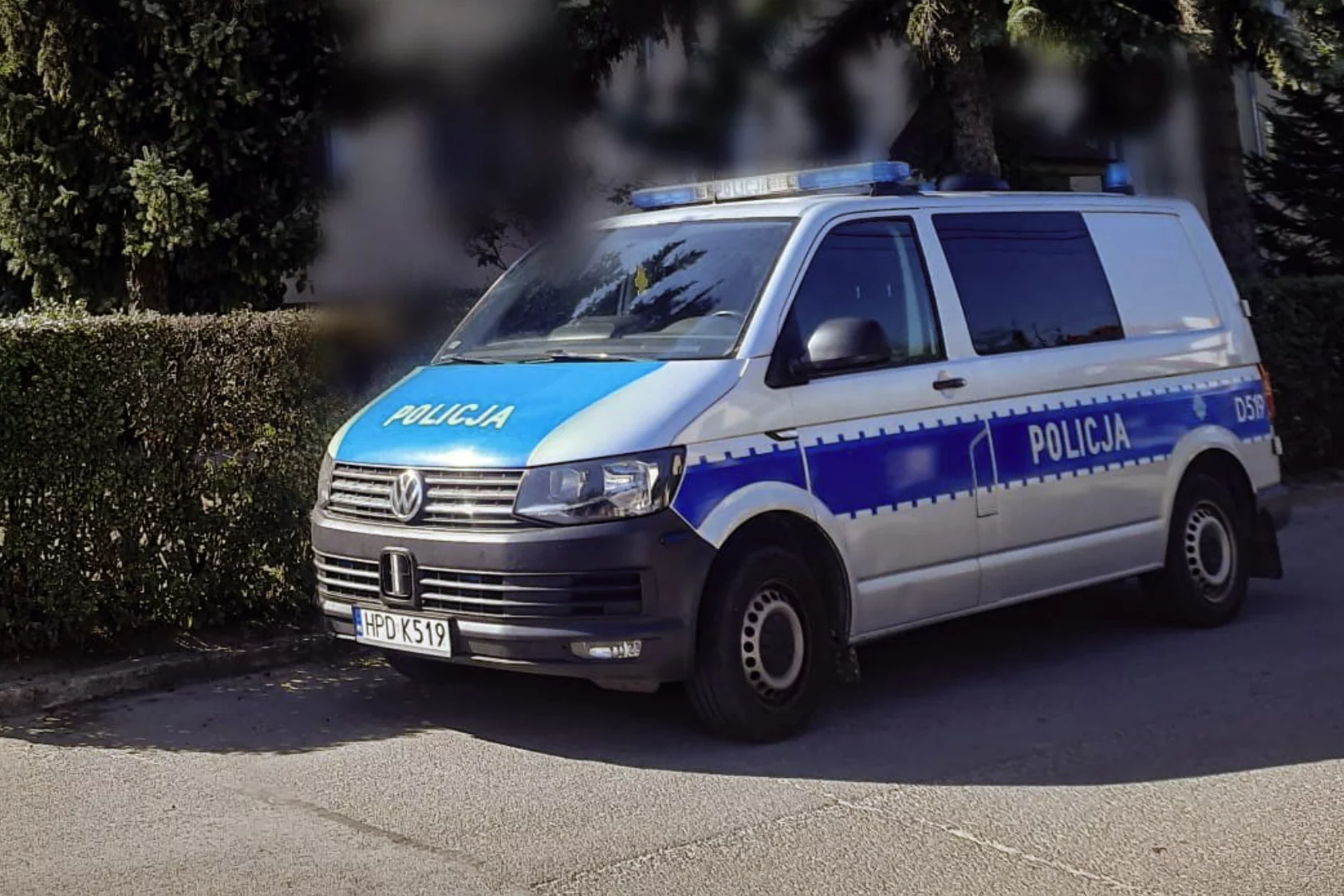 Kobieta znaleziona w kałuży krwi w Lubelskim. Mamy informacje od policji.
