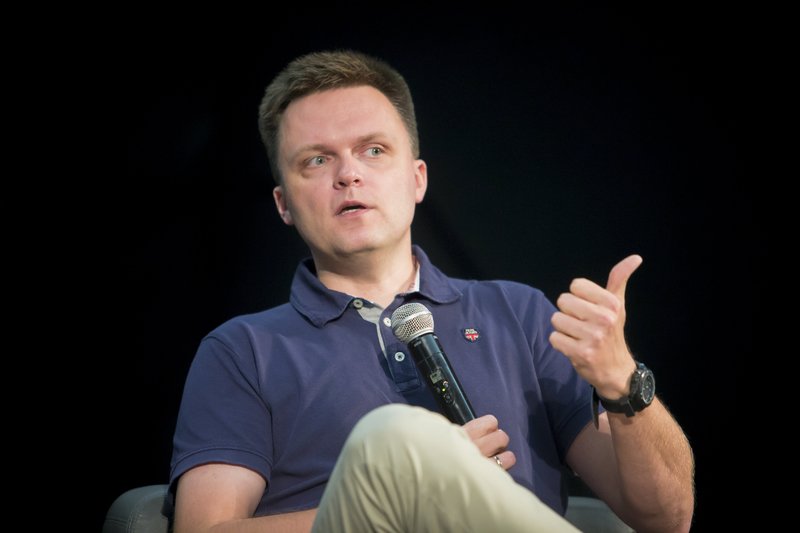 Wiadomo, że Hołownia ma żonę i córkę.