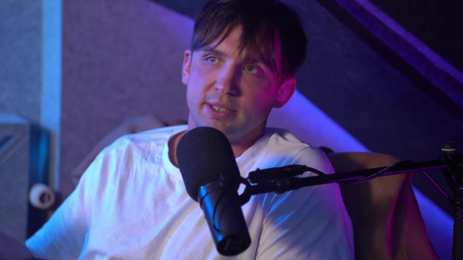 Robert Pasut kompletnie odleciał w wywiadzie na kanale Zgrzyt.