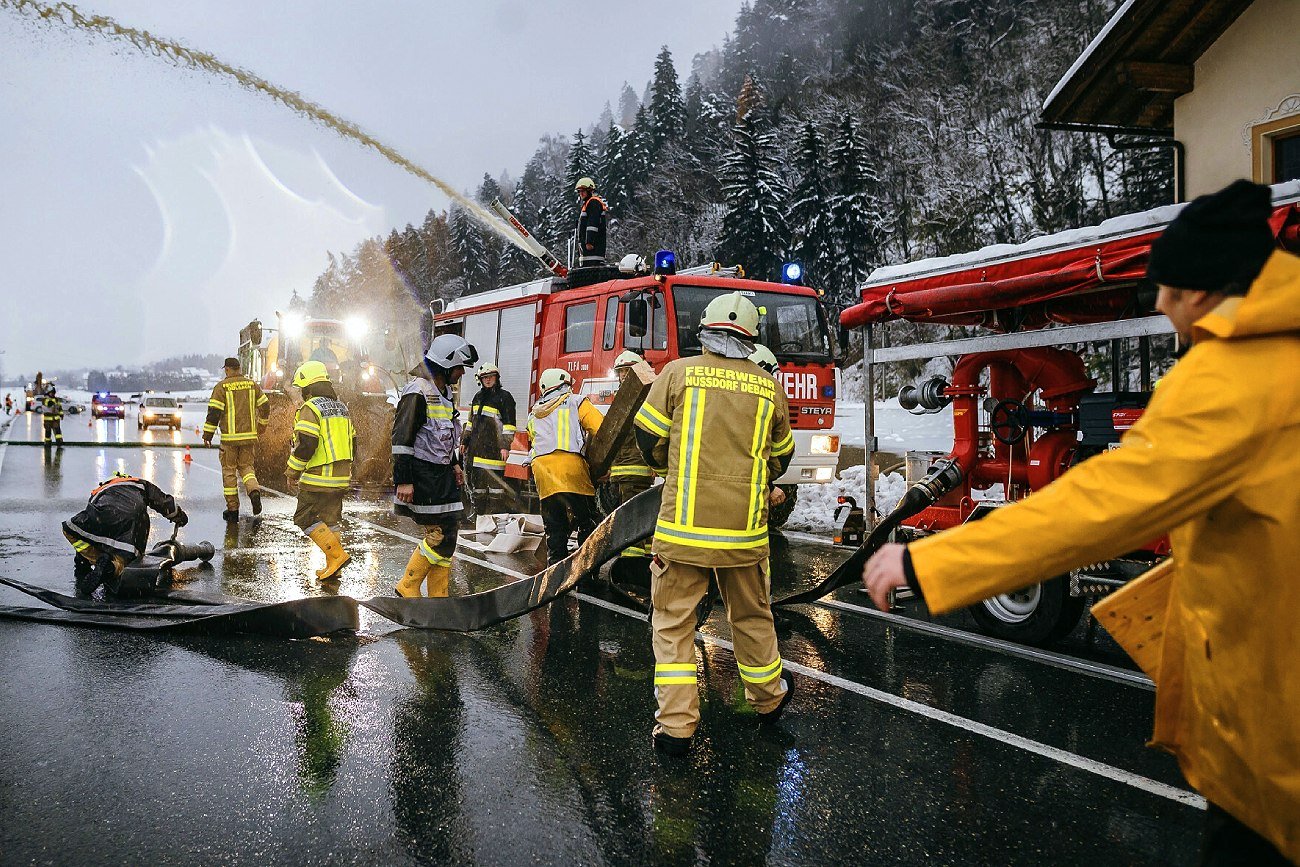 Zima. Niemieckie służby ratunkowe w akcji