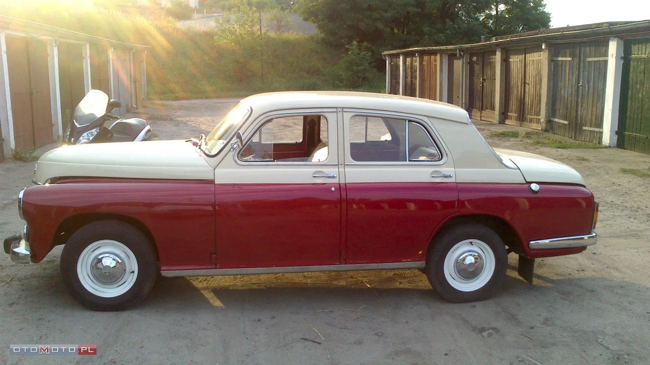 Warszawa 223, Sedan / Limuzyna