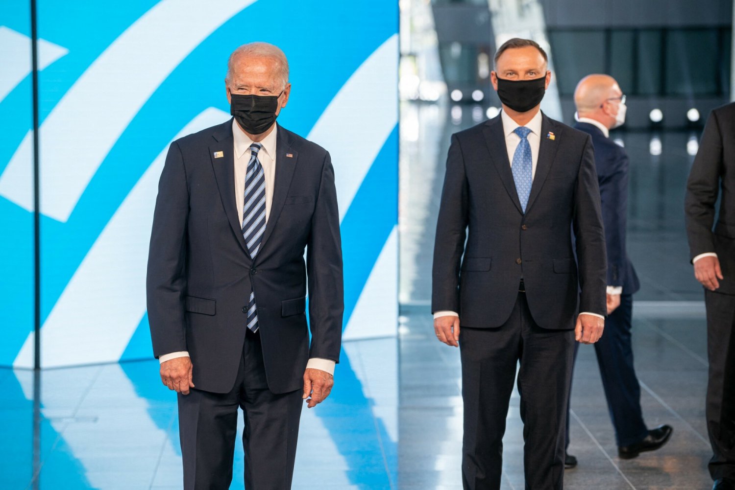 Czy Joe Biden zaprosił Andrzeja Dudę do Białego Domu? Na zdjęciu obaj politycy podczas szczytu NATO w Brukseli.