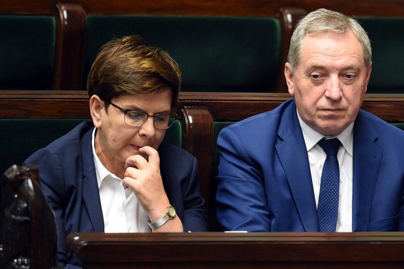 Po burzy wokół podatkowych pomysłów rządu będzie... cisza. Premier Szydło nakazuje ministrom milczenie