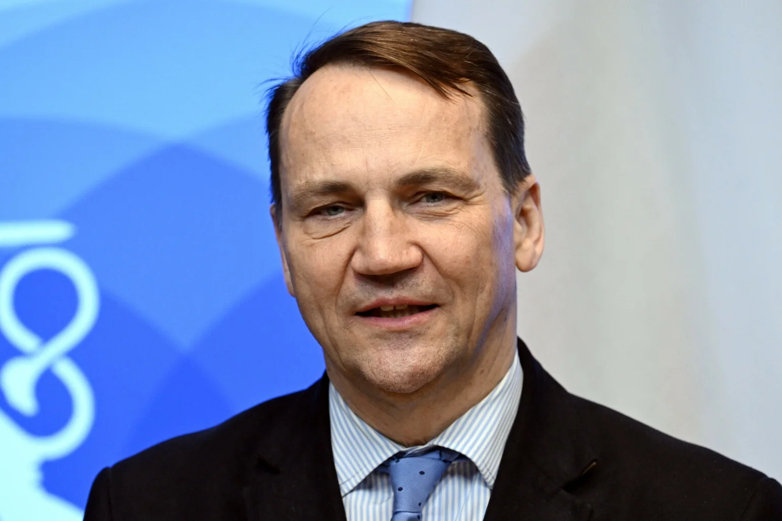 "Elitarny Łobuz" ocenia arystokratów. Skomentował angielski Sikorskiego.