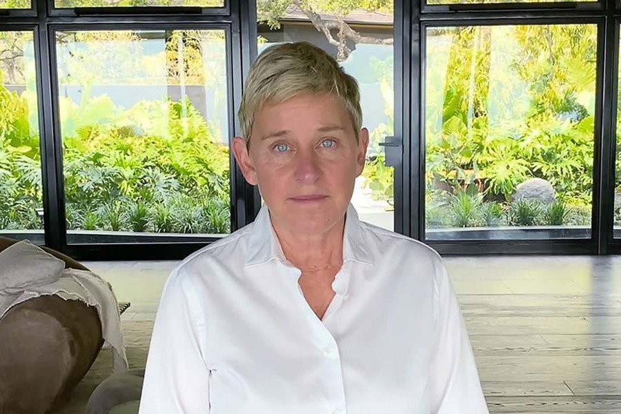 Ellen DeGeneres jest pod coraz większym ostrzałem krytyki.