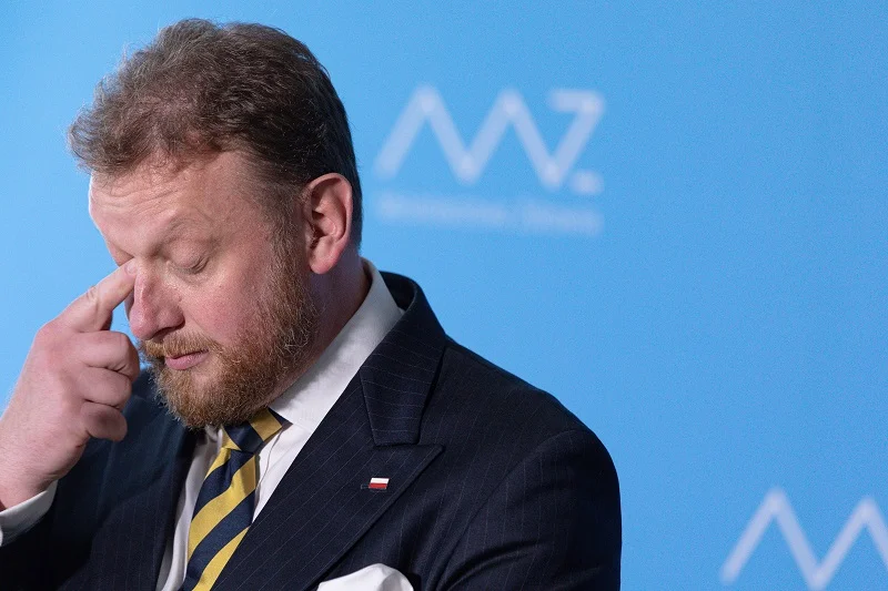 Łukasz Szumowski przyznał, że jest mu wstyd.